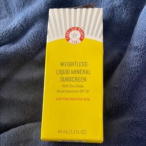 First Aid Beauty Mineral Sunscreen SPF 30-WaysThus seal!
